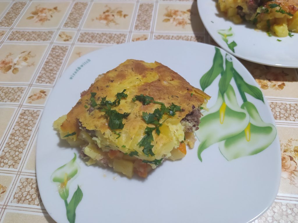 Мусака от домашно отгледани зеленчуци и месо